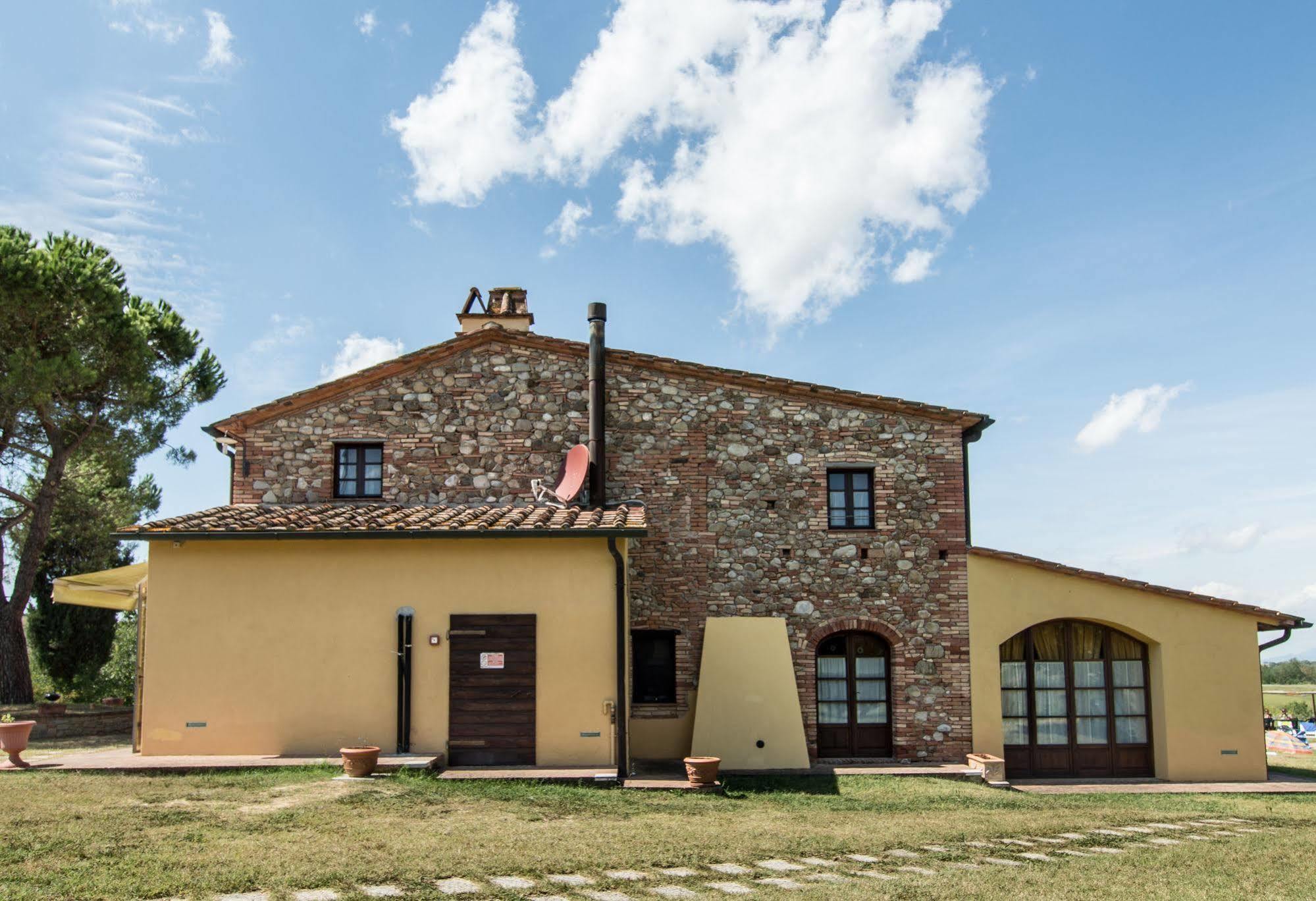 Casa D'Era Country Holiday Houses Lajatico Zewnętrze zdjęcie